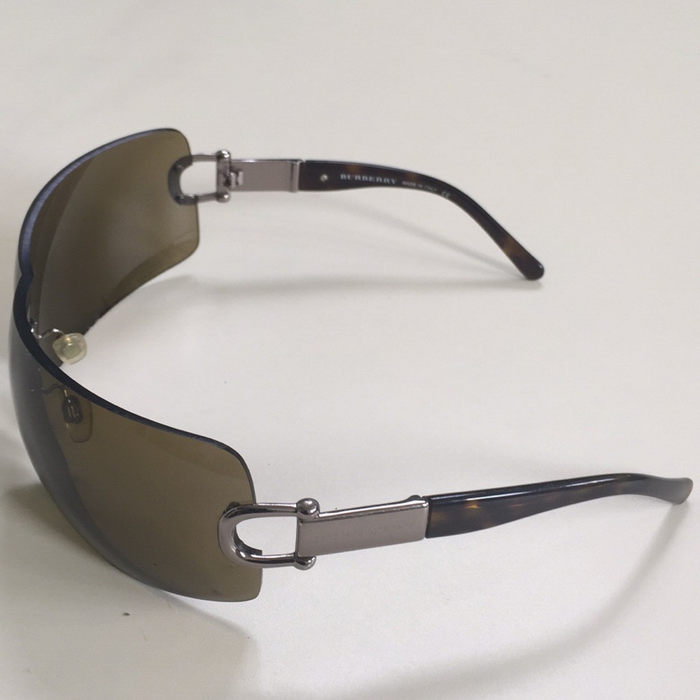 Burberry Sunglasses Authentic - Picture 4 of 8